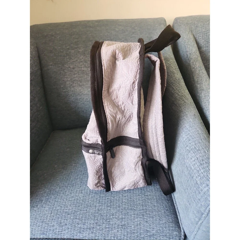 Lesportsac pre owned